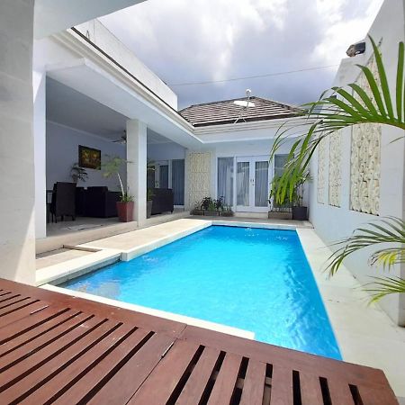 Villa The Kayuputih à Lovina Beach Extérieur photo