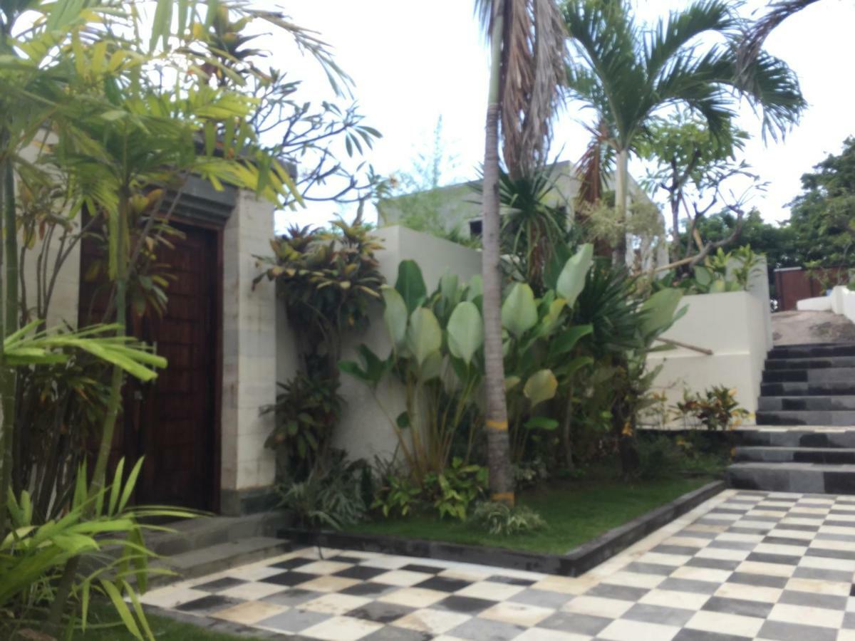 Villa The Kayuputih à Lovina Beach Extérieur photo